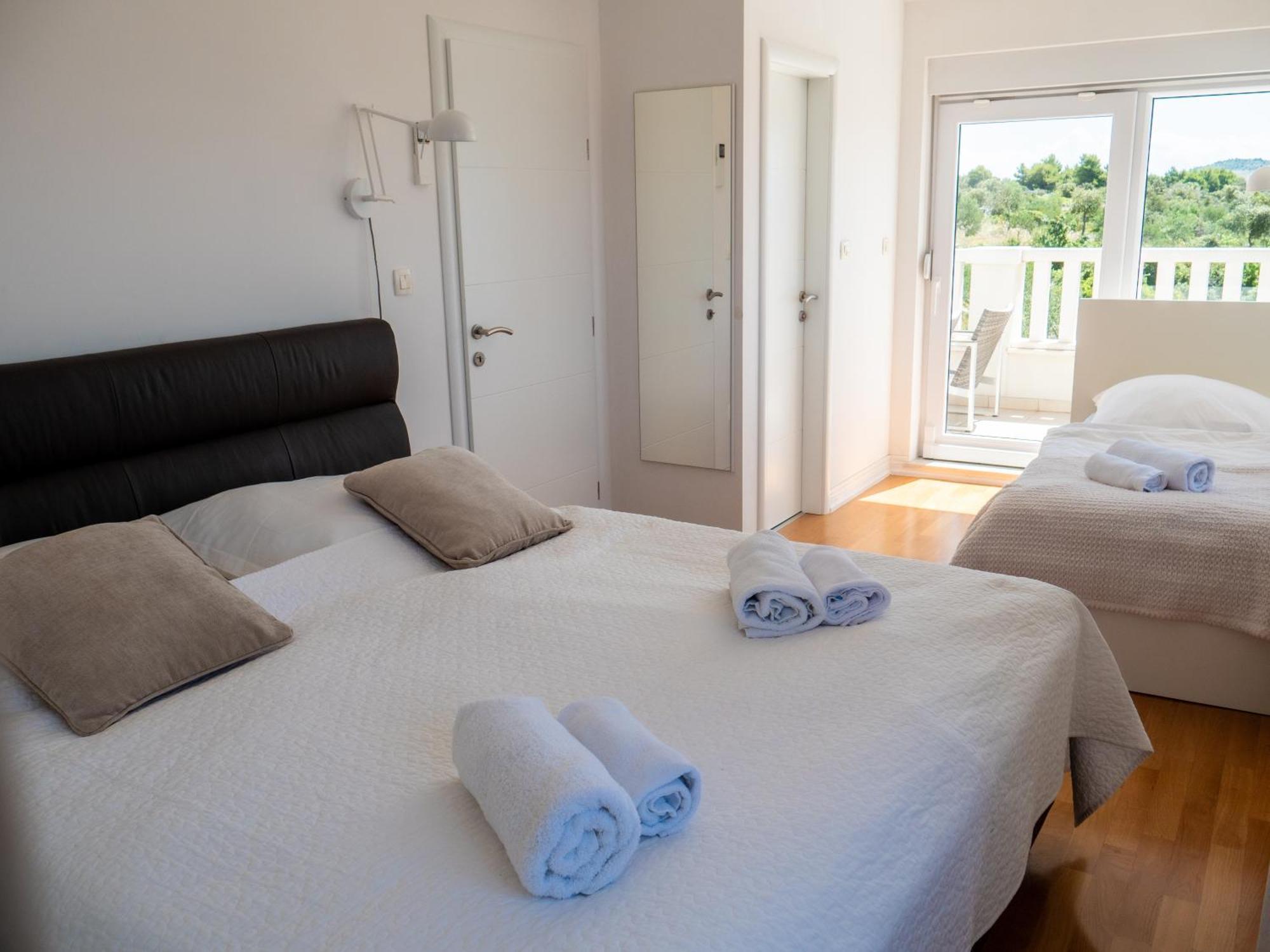 Maneni Villa Rogoznica  Luaran gambar